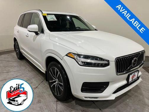 Ice White 2020 Volvo XC90 T5 Momentum