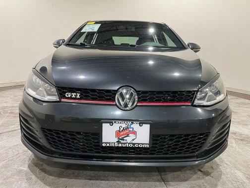 2017 Volkswagen Golf GTI 2.0T S 4-Door