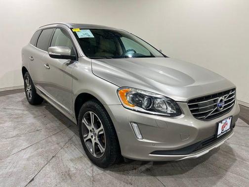 2015 Volvo XC60 T6 Platinum
