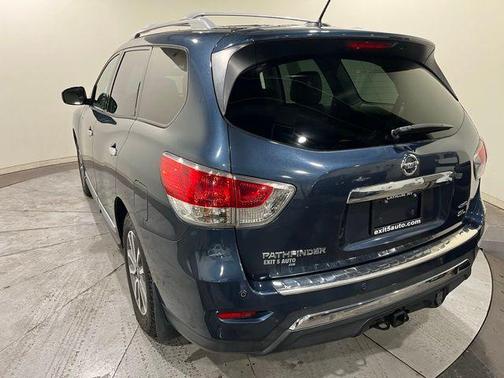 2016 Nissan Pathfinder SL