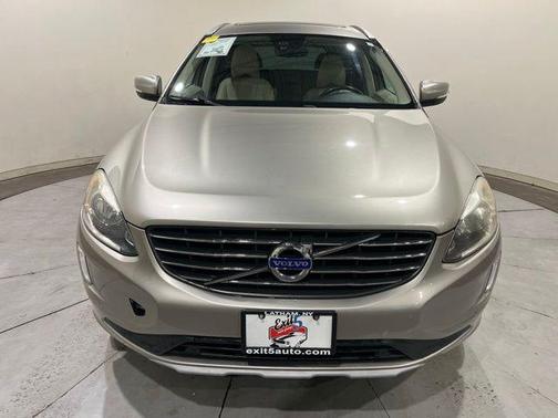 2016 Volvo XC60 T6 Drive-E