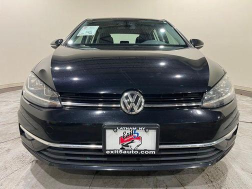 2018 Volkswagen Golf TSI SE