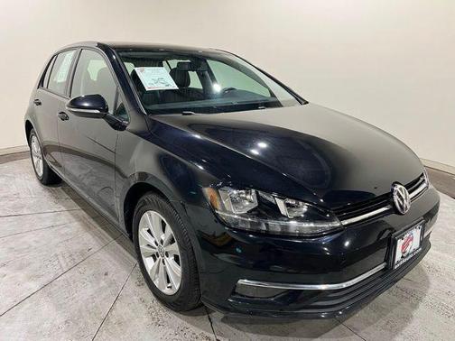 2018 Volkswagen Golf TSI SE