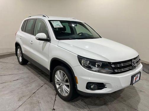 White 2014 Volkswagen Tiguan 4MOTION Auto SE w/Appearance