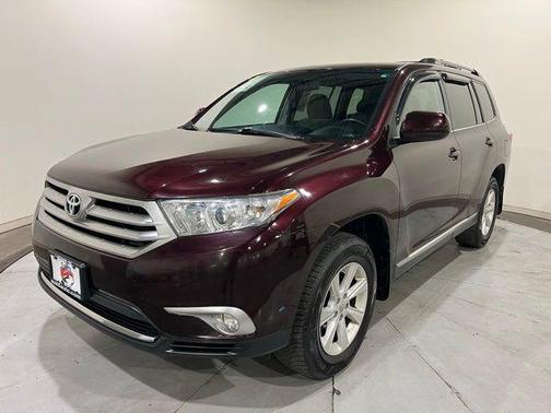 2012 Toyota Highlander SE