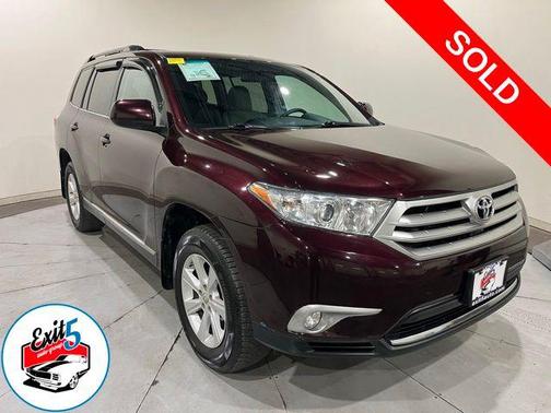 2012 Toyota Highlander SE