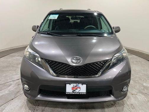 2013 Toyota Sienna SE