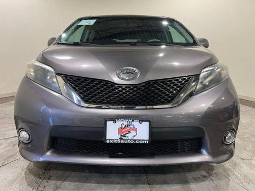 2013 Toyota Sienna SE