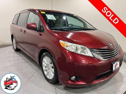 2014 Toyota Sienna XLE