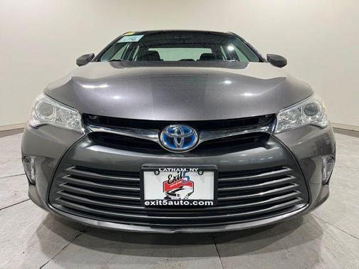 2016 Toyota Camry Hybrid LE