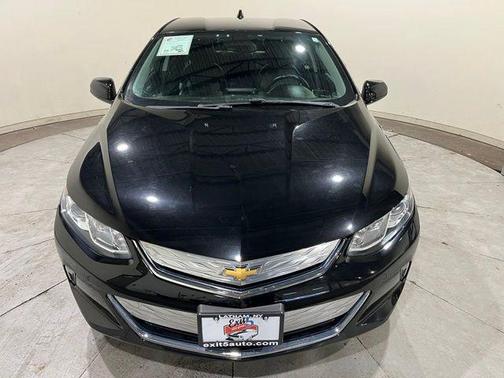 Mosaic Black Metallic 2018 Chevrolet Volt LT
