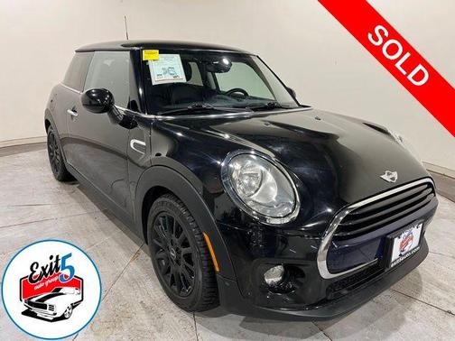 Midnight Black Metallic 2017 MINI Hardtop Cooper
