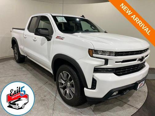 Summit White 2019 Chevrolet Silverado 1500 RST