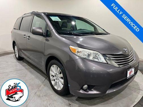 2015 Toyota Sienna XLE