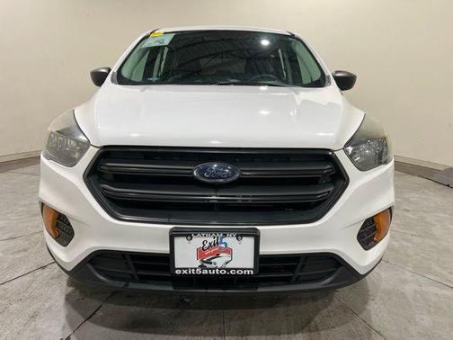 Oxford White 2018 Ford Escape S