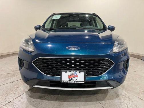 Dark Persian Green Metallic 2020 Ford Escape SE
