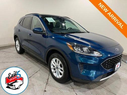 Dark Persian Green Metallic 2020 Ford Escape SE