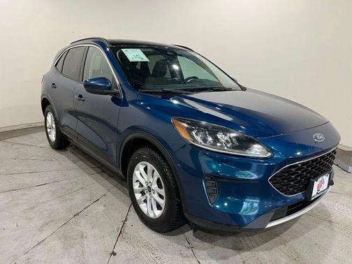 Dark Persian Green Metallic 2020 Ford Escape SE