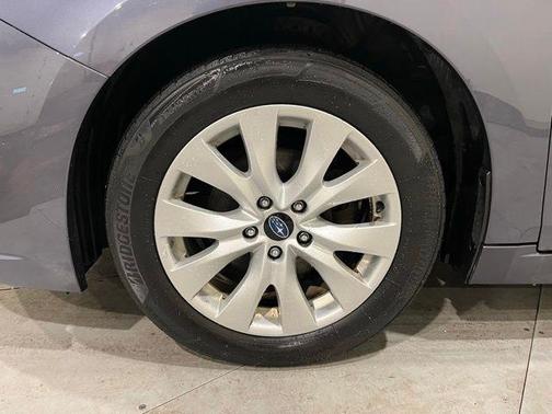 Carbide Gray Metallic 2016 Subaru Legacy Premium