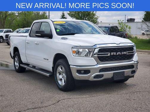 Bright White Clearcoat 2022 RAM 1500 Big Horn/Lone Star