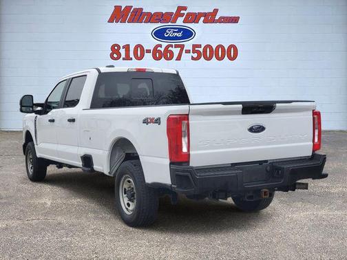 Oxford White 2024 Ford F-250 XL
