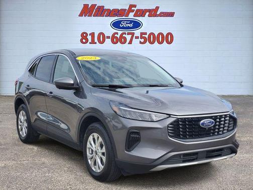 Carbonized Gray Metallic 2023 Ford Escape Active