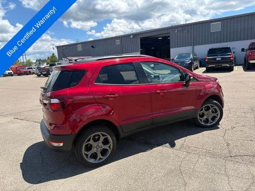 RUBY RED MET TNTD CLEARCOAT 2018 Ford EcoSport SES