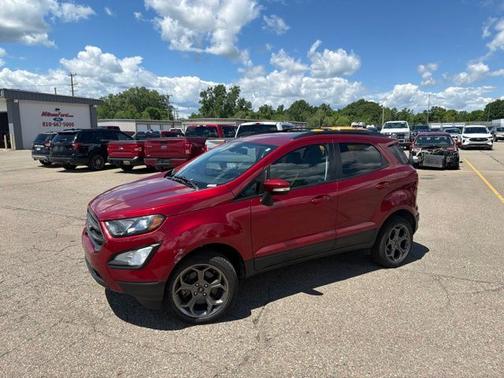 RUBY RED MET TNTD CLEARCOAT 2018 Ford EcoSport SES