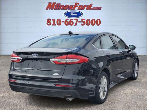 2020 Ford Fusion SE