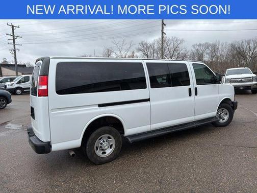 2023 Chevrolet Express 3500 RWD 3500 Extended Wheelbase LS
