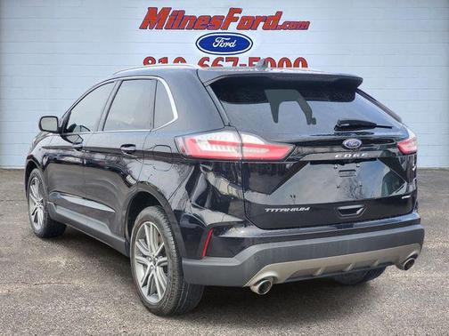 Agate Black Metallic 2024 Ford Edge Titanium