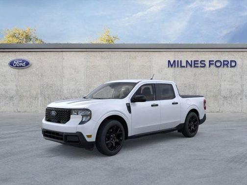 Space White Metallic 2025 Ford Maverick XLT