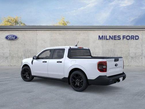 Space White Metallic 2025 Ford Maverick XLT