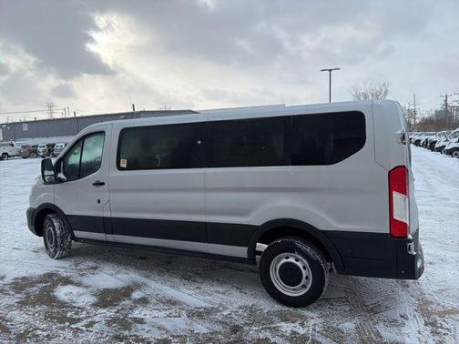 2022 Ford Transit-350 XL