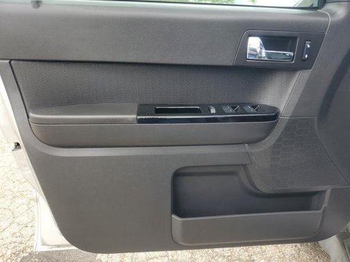 2009 Ford Escape Limited