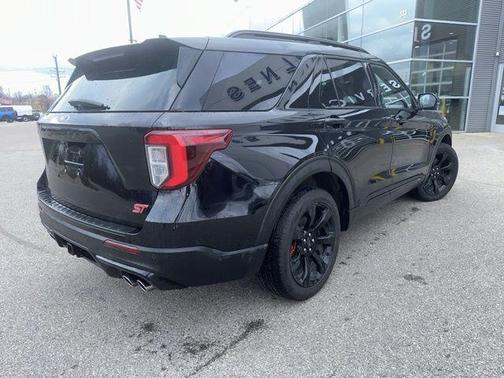 2022 Ford Explorer ST
