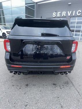2022 Ford Explorer ST