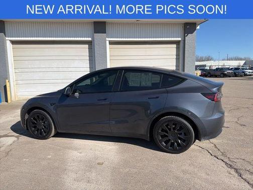 2023 Tesla Model Y Long Range Dual Motor All-Wheel Drive