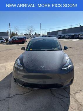 2023 Tesla Model Y Long Range Dual Motor All-Wheel Drive