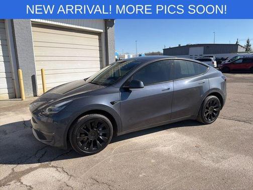 2023 Tesla Model Y Long Range Dual Motor All-Wheel Drive