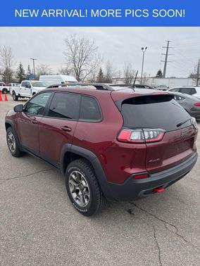 Velvet Red Pearlcoat 2020 Jeep Cherokee Trailhawk