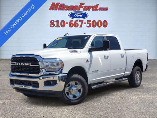 Bright White Clearcoat 2022 RAM 2500 BIG HORN