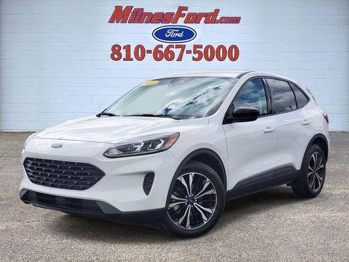 Oxford White 2022 Ford Escape SE