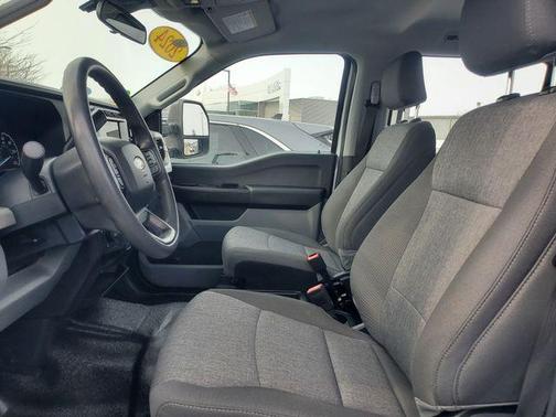 OXFORD WHITE 2024 Ford F-250 XL