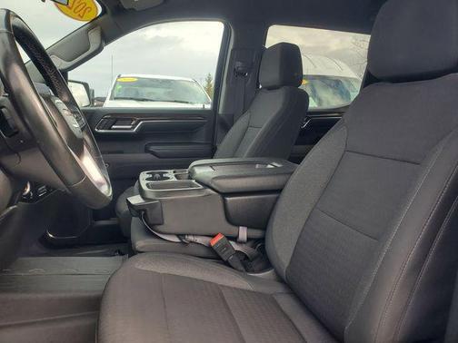 2023 GMC Sierra 1500 SLE