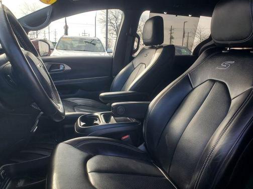 2020 Chrysler Pacifica L