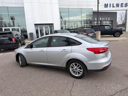 Ingot Silver 2018 Ford Focus SE