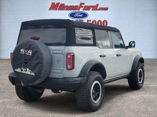 2021 Ford Bronco Badlands