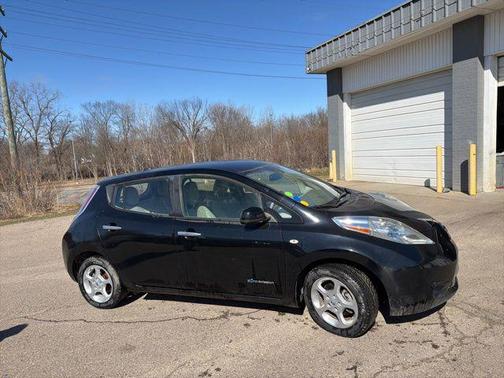 Super Black 2012 Nissan Leaf SL
