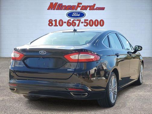 2016 Ford Fusion SE